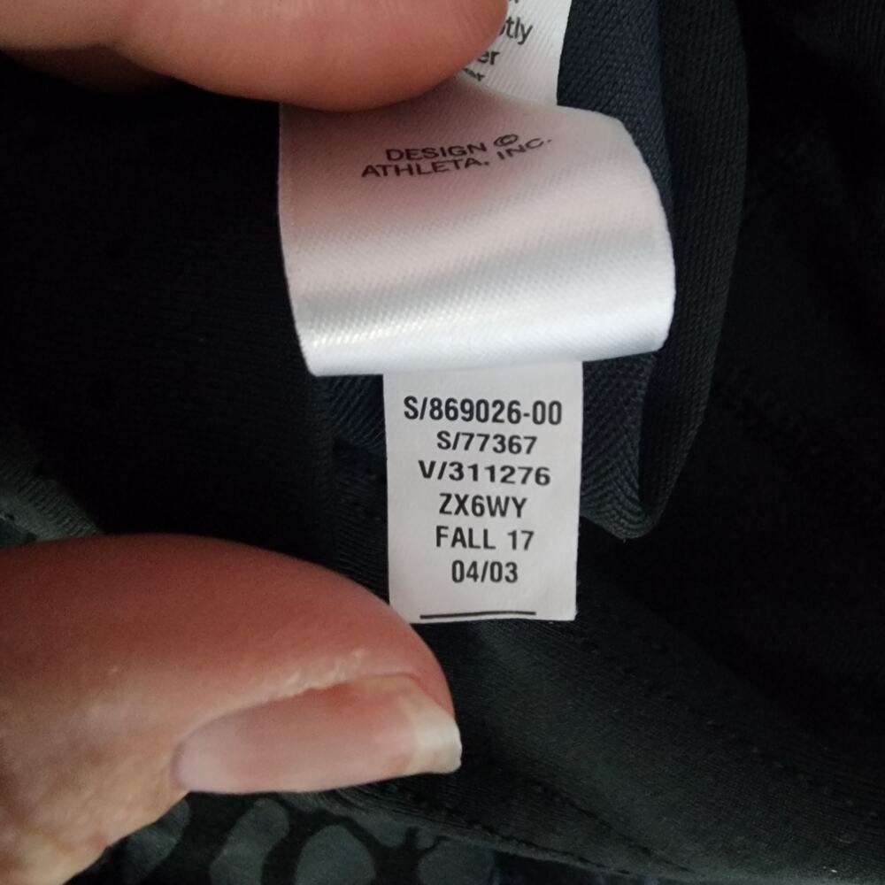 Athleta Crocodile Stealth TruCool High Rise Black Capri Leggings | Women's Small - Picture 13 of 13